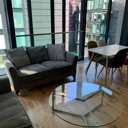 Quartermile 1 Bedroom Apartment - With Free Parking Included เอดินบะระ ภายนอก รูปภาพ